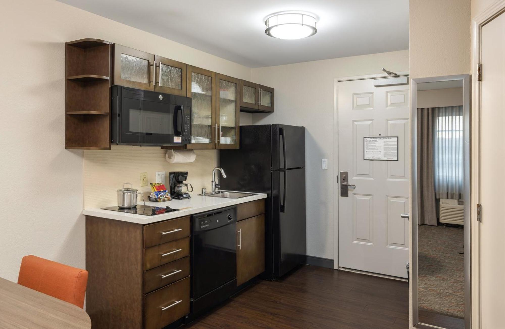 Candlewood Suites Anaheim - Resort Area By Ihg Extérieur photo