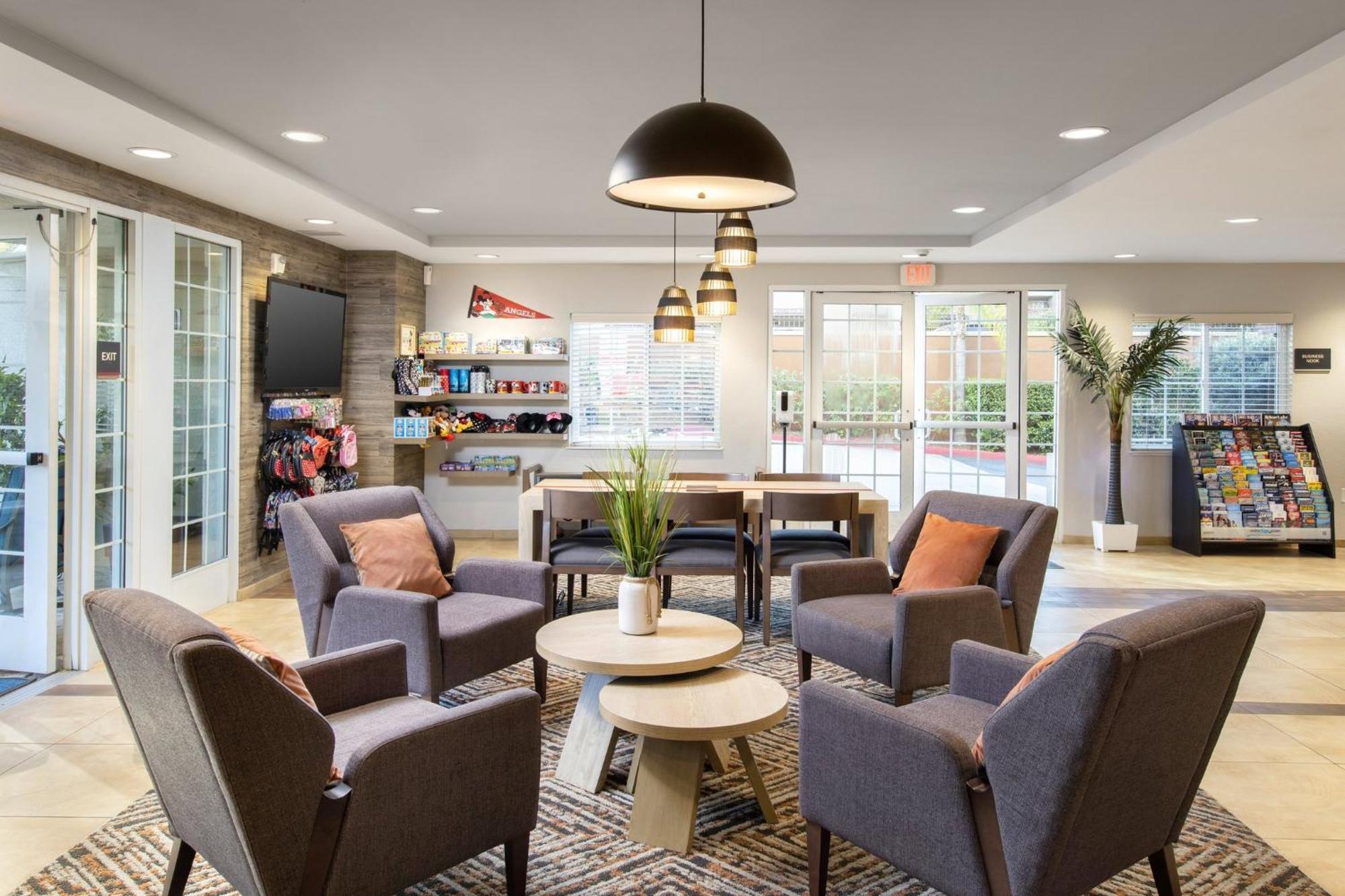 Candlewood Suites Anaheim - Resort Area By Ihg Extérieur photo